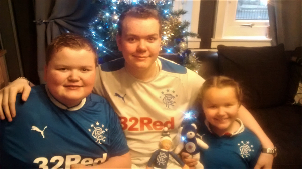 Alfie with his siblings Alfie with his siblings